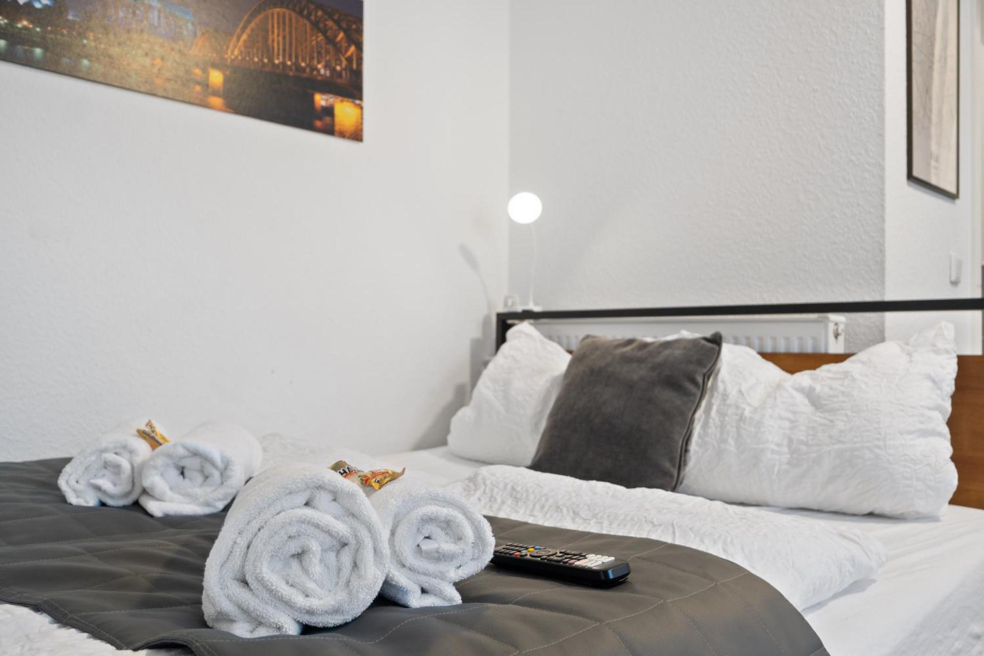 Modernes Apartement Am Rhein In Ruhiger Lage Köln Dış mekan fotoğraf