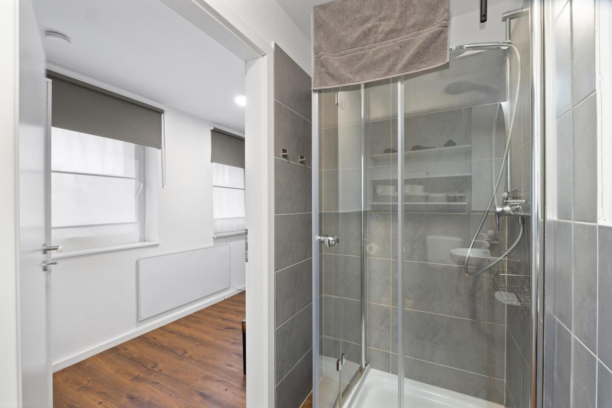 Modernes Apartement Am Rhein In Ruhiger Lage Köln Dış mekan fotoğraf